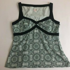 Ann Taylor LOFT Women Size 8 Floral V neck Top